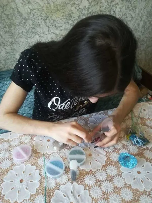 06