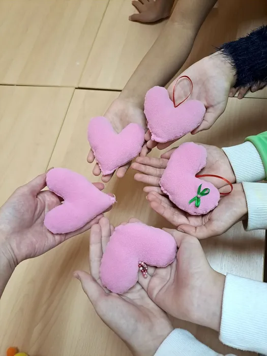 a (4)