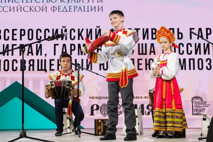 peterkolchin-4000пк-7023